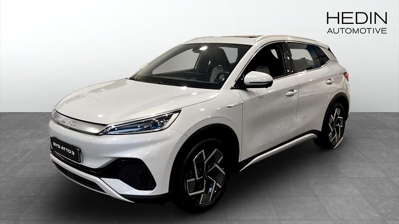 Vit Begagnad 2022 BYD Atto 3 SUV | 269 900 kr (Marknadspris) - Bild 1/4