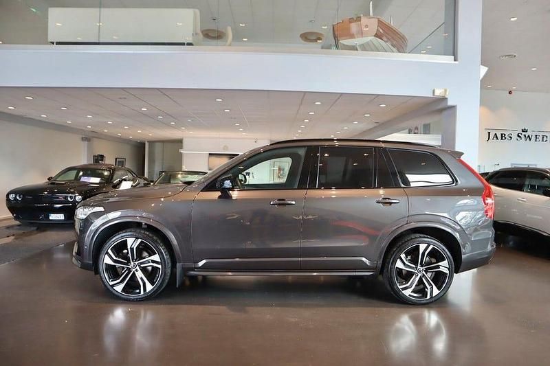 Begagnad Volvo XC90 R-Design 235 HK (172 kW) 2023 Grå SUV