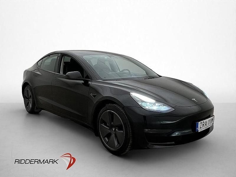 Begagnad Tesla Model 3 Long Range AWD 366 kW (498 HK) 2022 Svart Sedan