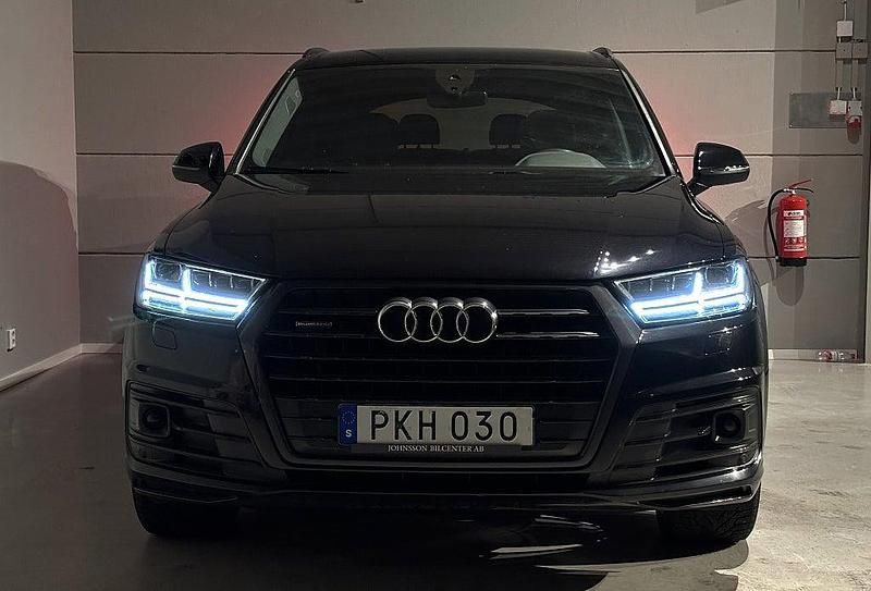 Begagnad Audi Q7 Exclusive 272 HK (200 kW) 2017 Svart SUV