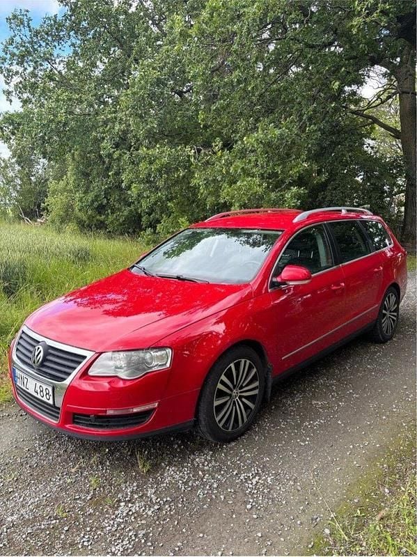 Röd Begagnad 2009 VW Passat GT Kombi | 35 000 kr (Bra pris) - Bild 1/4