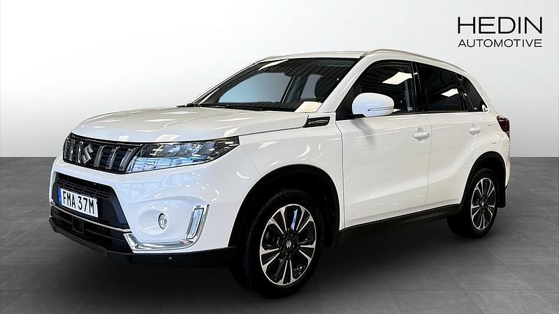 Vit Begagnad 2022 Suzuki Vitara SUV | 239 900 kr (Bra pris) - Bild 1/4
