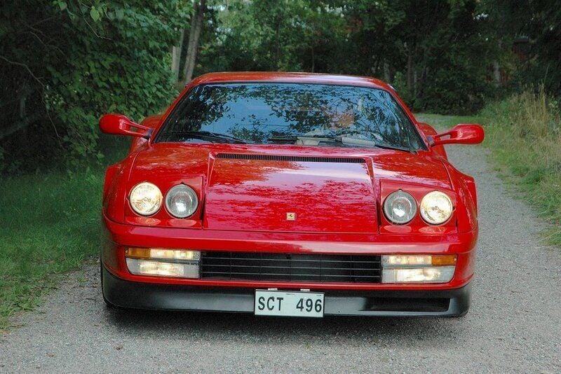 Röd Begagnad 1988 Ferrari Testarossa | 760 000 kr - Bild 1/4