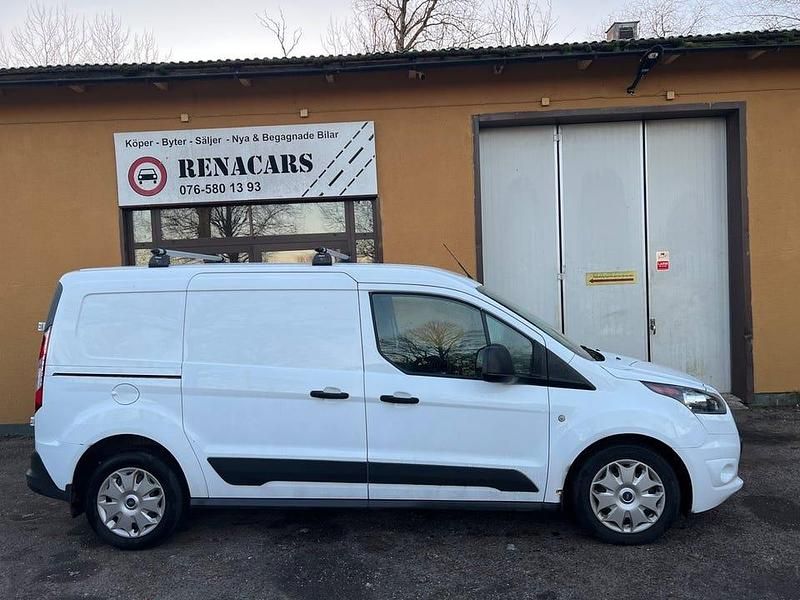 Begagnad Ford Transit Connect 101 HK (74 kW) 2018 Vit Minibuss