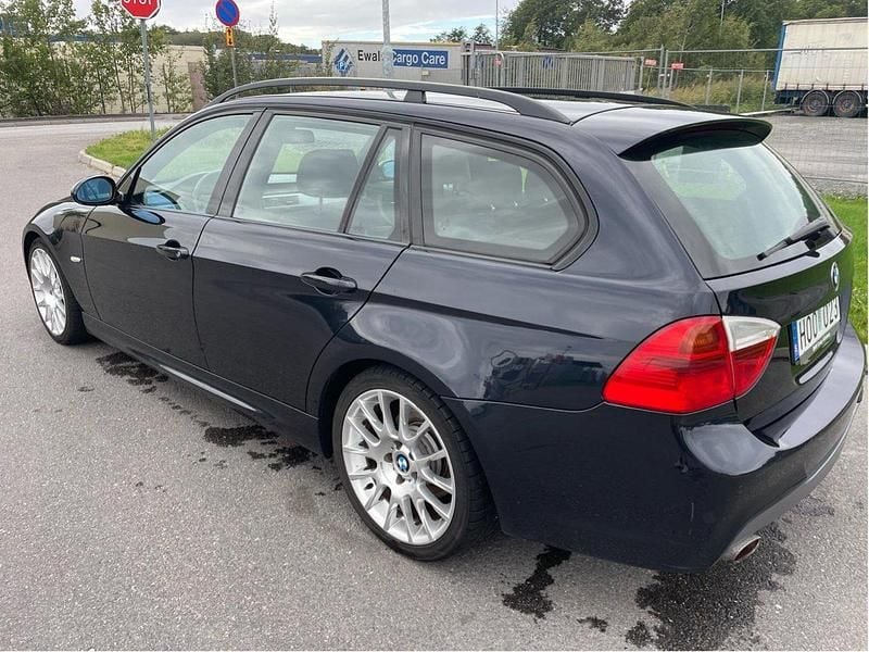 Svart Begagnad 2008 BMW 318 M Sport Kombi | 69 000 kr (Bra pris) - Bild 1/4