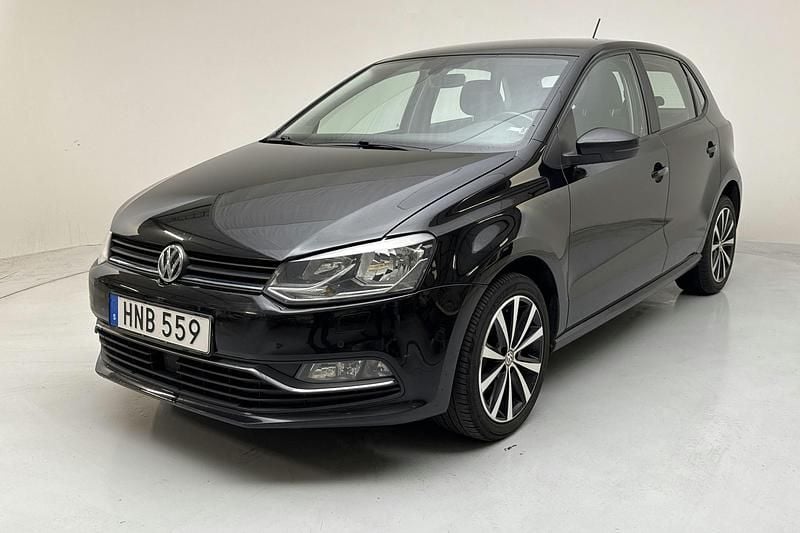 Svart Begagnad 2015 VW Polo | 79 000 kr (Marknadspris) - Bild 1/4