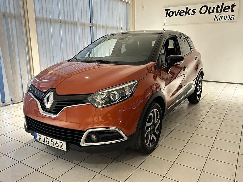 Flerfärgad Begagnad 2017 Renault Captur SUV | 79 900 kr (Marknadspris) - Bild 1/4