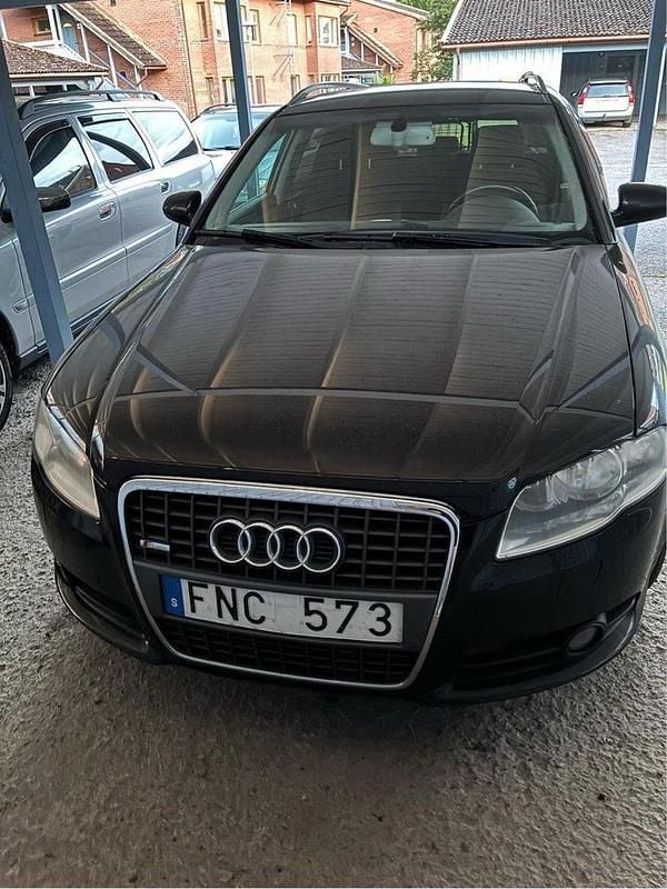 Svart Begagnad 2007 Audi A4 Comfort Kombi | 15 000 kr (Bra pris) - Bild 1/4