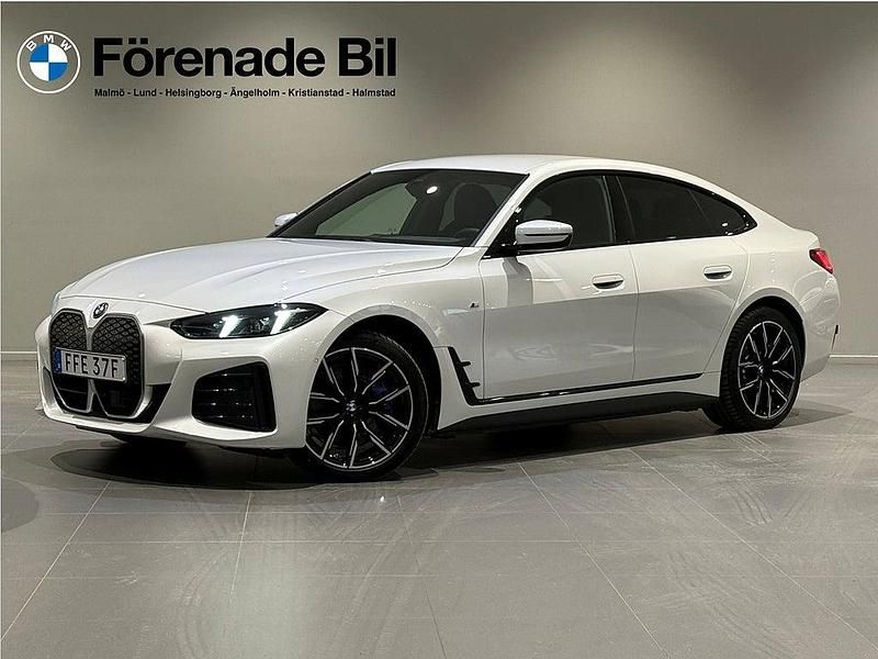 Vit Begagnad 2025 BMW i4 Comfort Edition Sedan | 559 000 kr (Dyr) - Bild 1/4