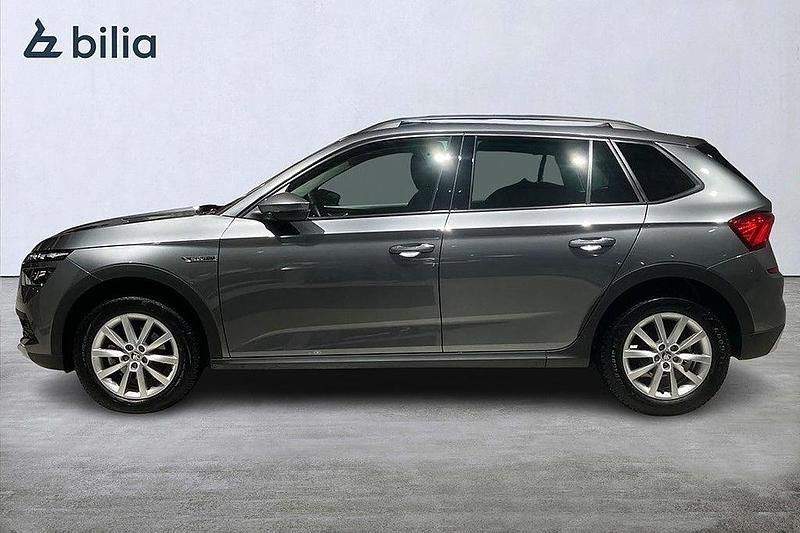 Begagnad Skoda Kamiq ScoutLine 112 HK (82 kW) 2023 Grå SUV