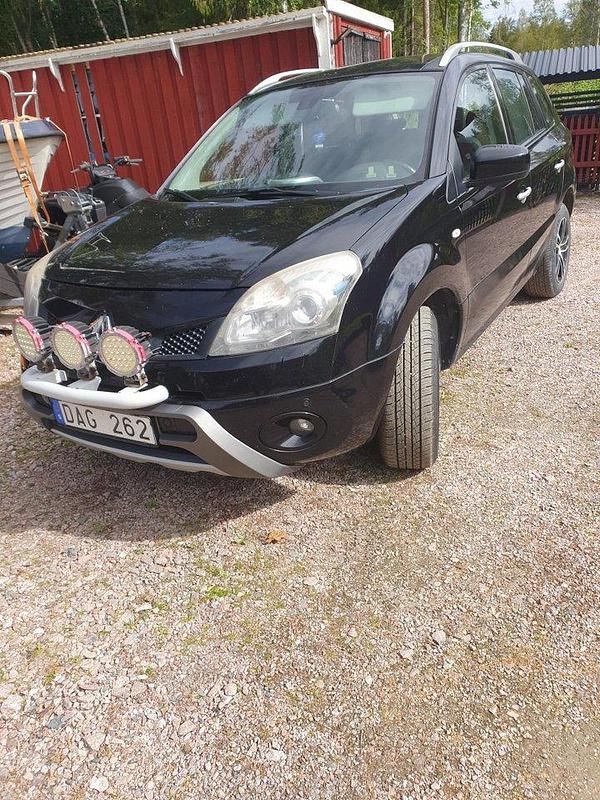 Svart Begagnad 2008 Renault Koleos SUV | 25 000 kr (Marknadspris) - Bild 1/2
