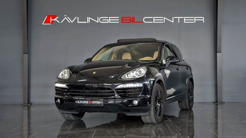 Svart Begagnad 2011 Porsche Cayenne SUV | 219 900 kr (Marknadspris) - Bild 1/4