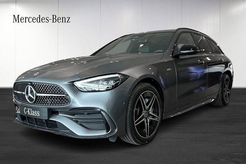 Selenitgrå metallic Ny 2025 Mercedes C300e Advanced Kombi | 686 700 kr (Lite dyr) - Bild 1/4