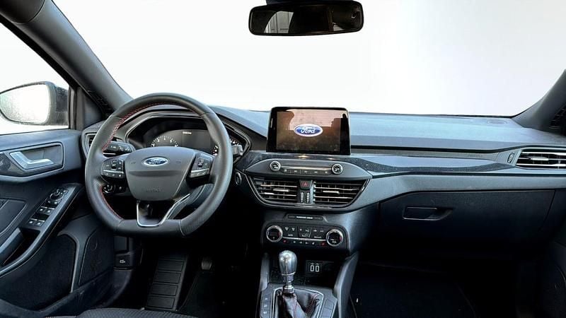 Begagnad Ford Focus ST-Line 125 HK (91 kW) 2022 Svart Kombi