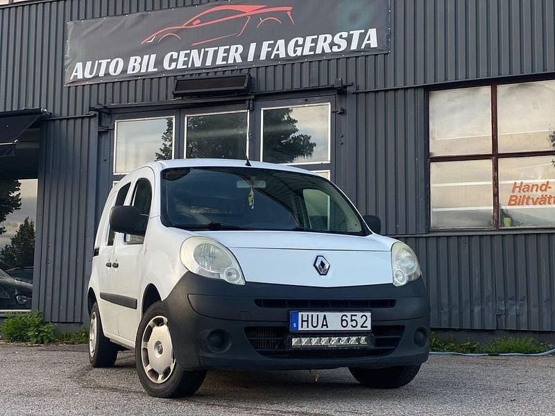 Vit Begagnad 2009 Renault Kangoo Minibuss | 29 900 kr (Marknadspris) - Bild 1/4