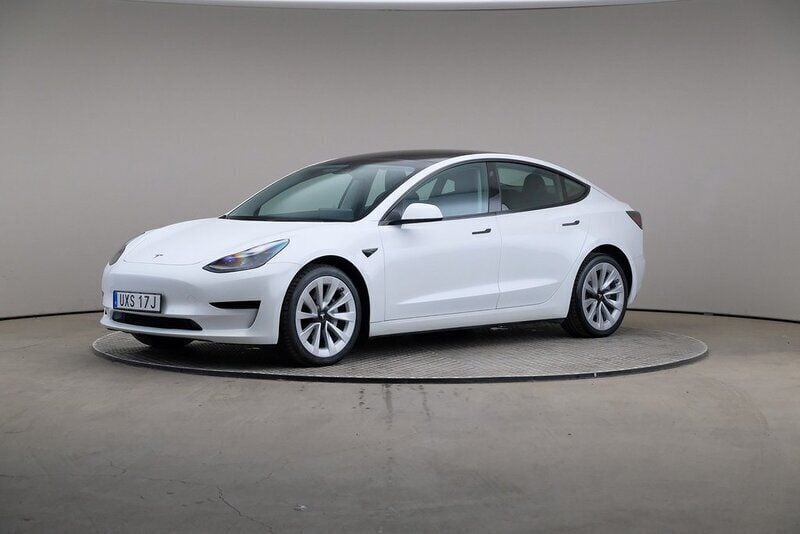 Vit Begagnad 2022 Tesla Model 3 Standard Range Sedan | 255 000 kr (Superpris) - Bild 1/4