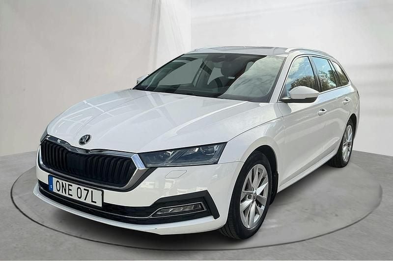 Vit Begagnad 2022 Skoda Octavia G-TEC Kombi | 165 000 kr (Superpris) - Bild 1/4