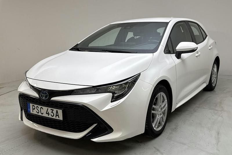 Begagnad Toyota Corolla Active 122 HK (89 kW) 2022 Vit