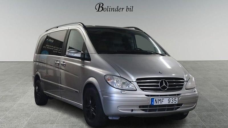 Silver Begagnad 2007 Mercedes Viano Minibuss | 99 800 kr (Marknadspris) - Bild 1/4