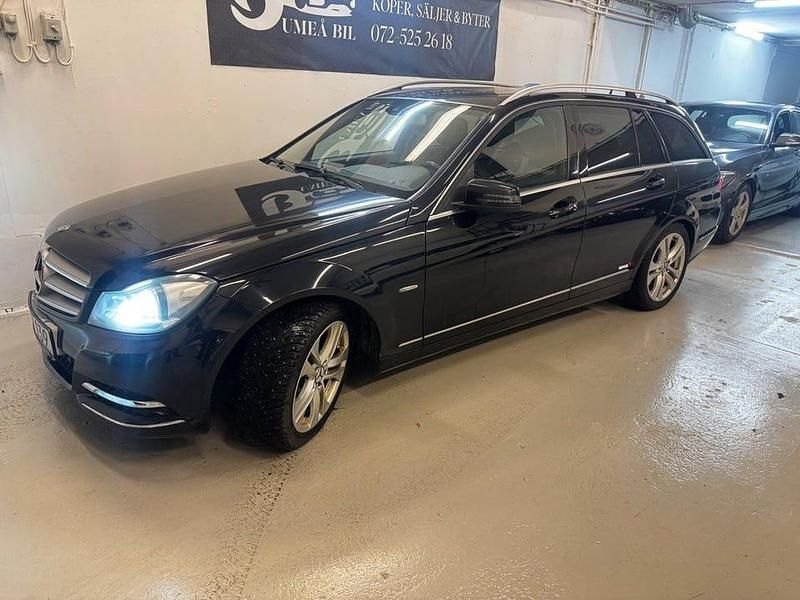 Svart Begagnad 2012 Mercedes C250 Kombi | 79 900 kr (Superpris) - Bild 1/4