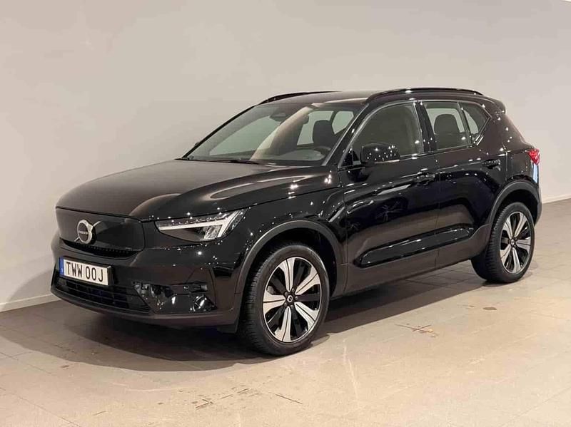 Svart Begagnad 2023 Volvo XC40 Single Motor SUV | 354 500 kr - Bild 1/1