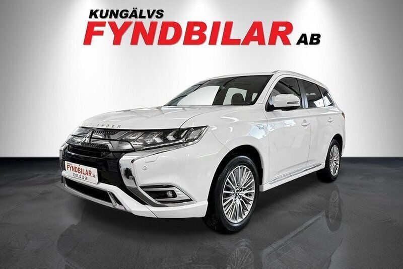 Begagnad Mitsubishi Outlander P-HEV 305 HK (224 kW) 2019 Vit SUV
