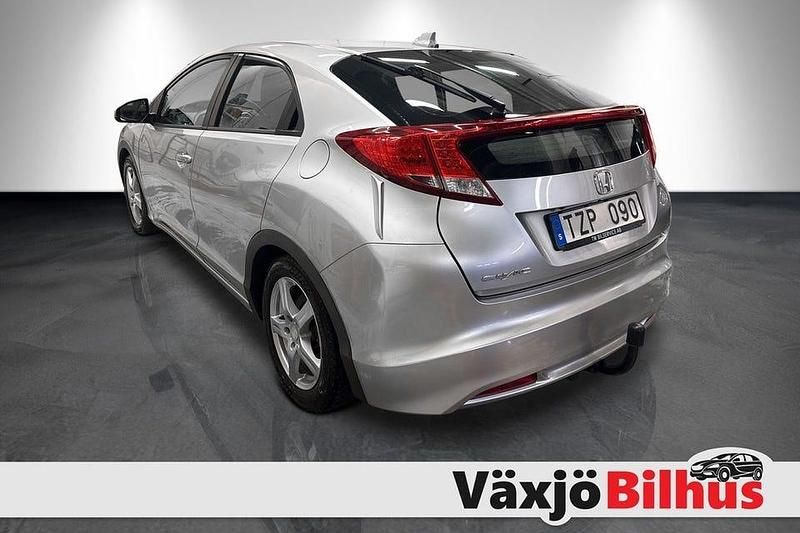 Begagnad Honda Civic Sport 120 HK (88 kW) 2013 Silver Halvkombi