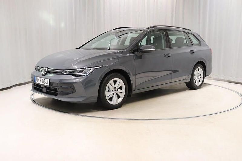 Begagnad VW Golf VIII 150 HK (110 kW) 2025 Dolphin grey metallic Kombi