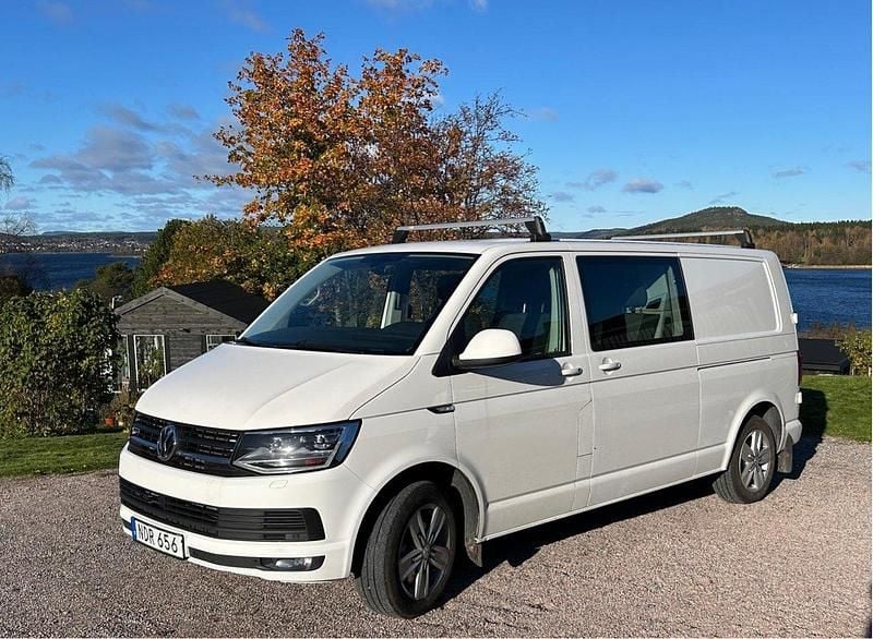 Vit Begagnad 2018 VW T6 Van | 200 000 kr (Superpris) - Bild 1/4