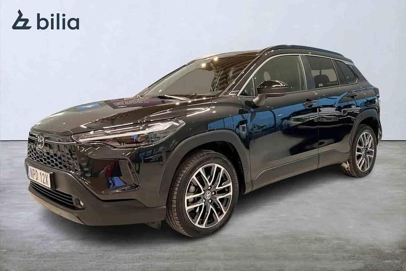 Svart Begagnad 2025 Toyota Corolla Cross SUV | 459 900 kr - Bild 1/1