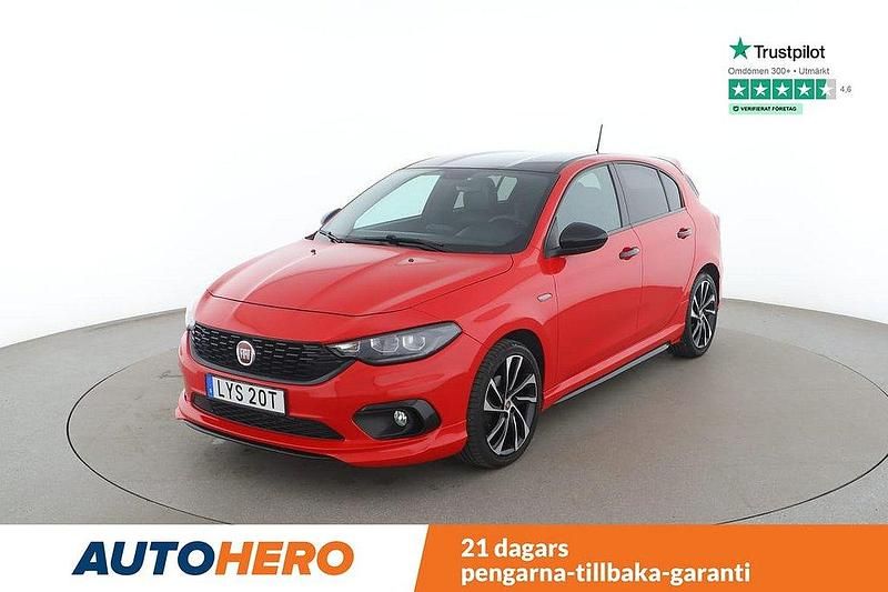 Svart Begagnad 2019 Fiat Tipo S Halvkombi | 154 000 kr (Dyr) - Bild 1/4