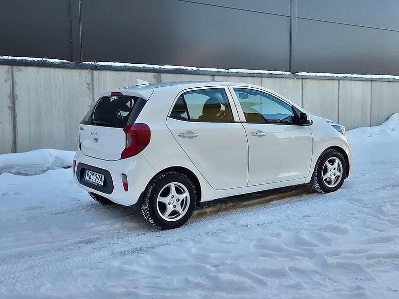 Begagnad Kia Picanto Advance 67 HK (49 kW) 2023 Vit Halvkombi