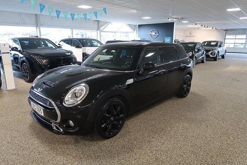 Begagnad Mini Cooper S Clubman Pepper 192 HK (141 kW) 2015 Svart Kombi