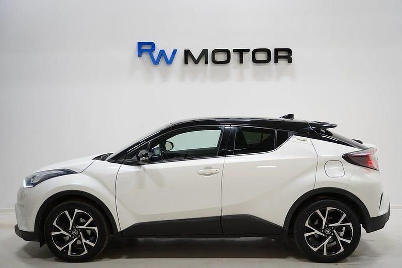 Begagnad Toyota C-HR Style 116 HK (85 kW) 2017 Vit SUV