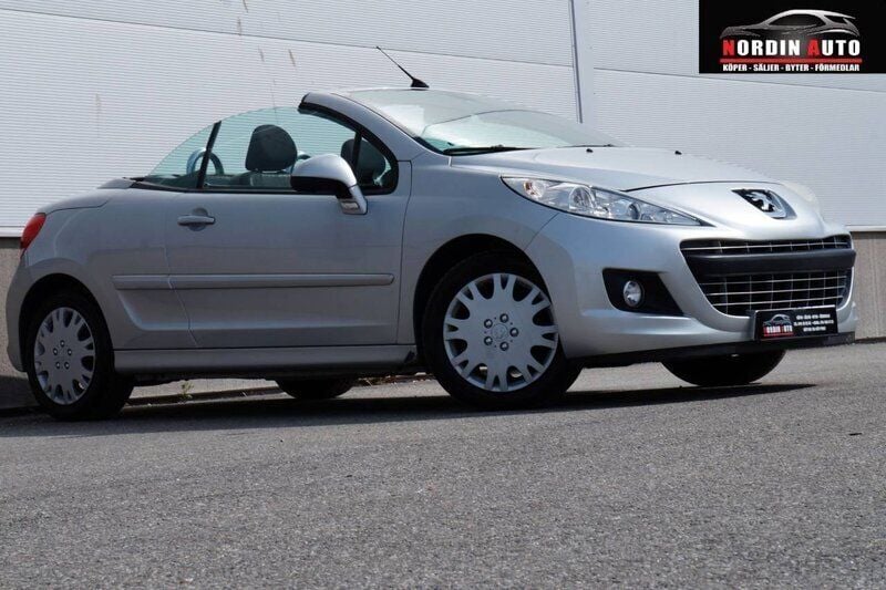 Silver Begagnad 2010 Peugeot 207 CC Cab | 39 900 kr (Marknadspris) - Bild 1/4