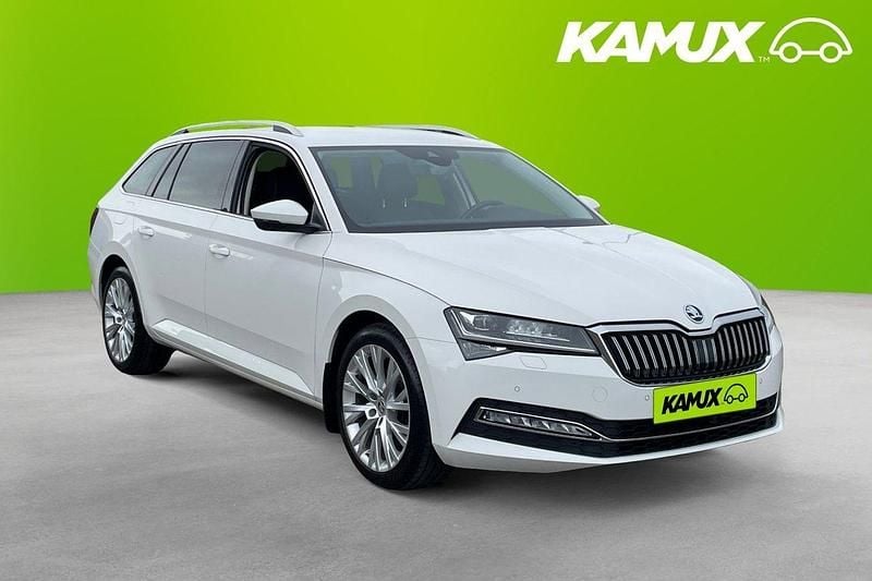 Vit Begagnad 2020 Skoda Superb Kombi | 228 900 kr (Bra pris) - Bild 1/4