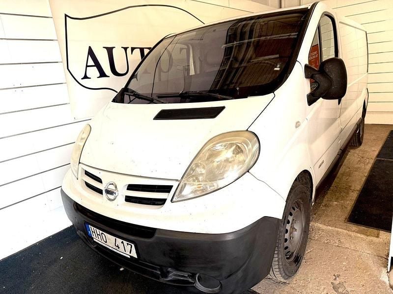 Vit Begagnad 2007 Nissan Primastar Minibuss | 34 900 kr - Bild 1/4