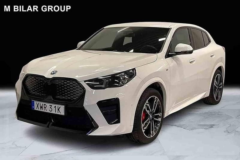 Begagnad BMW iX2 230 kW (313 HK) 2024 Vit SUV