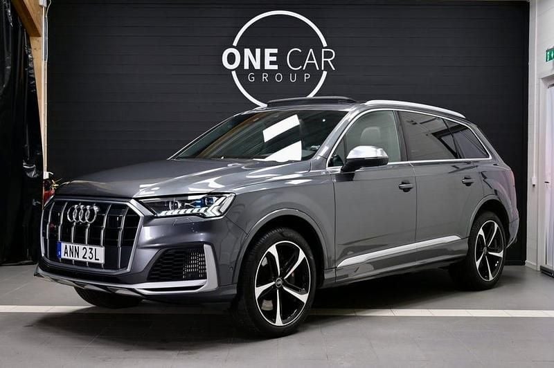 Grå Begagnad 2020 Audi SQ7 SUV | 699 800 kr (Marknadspris) - Bild 1/4