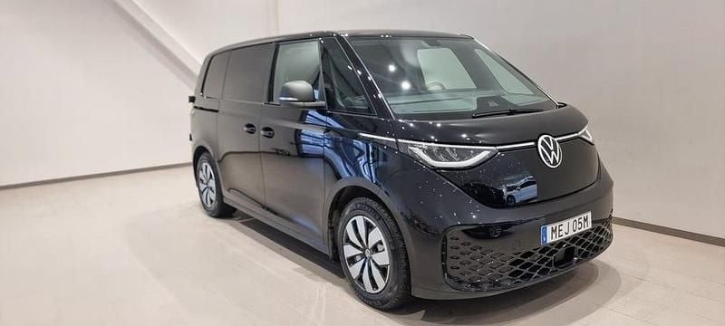 Begagnad VW ID. Buzz 150 kW (204 HK) 2024 Svart Minibuss