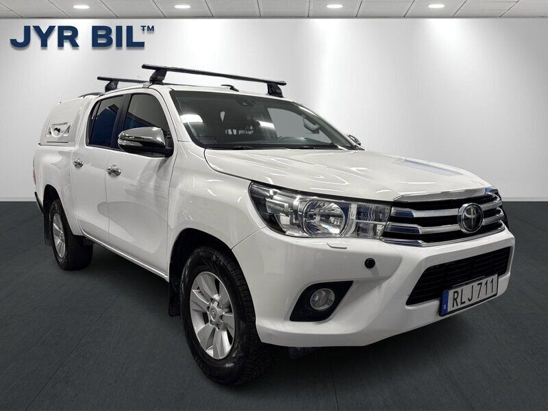 Grön Begagnad 2017 Toyota HiLux Pickup | 329 900 kr (Bra pris) - Bild 1/4