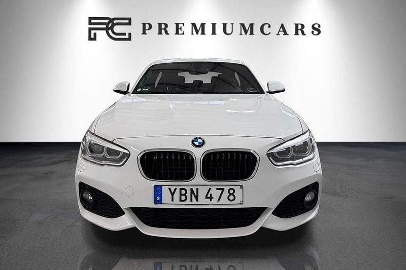 Begagnad BMW 118 M Sport 136 HK (100 kW) 2016 Vit Halvkombi