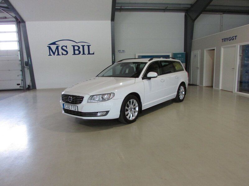 Vit Begagnad 2015 Volvo V70 Standard Kombi | 169 899 kr (Lite dyr) - Bild 1/4