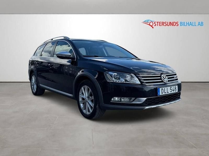 Svart Begagnad 2015 VW Passat Alltrack Kombi | 159 900 kr (Superpris) - Bild 1/4