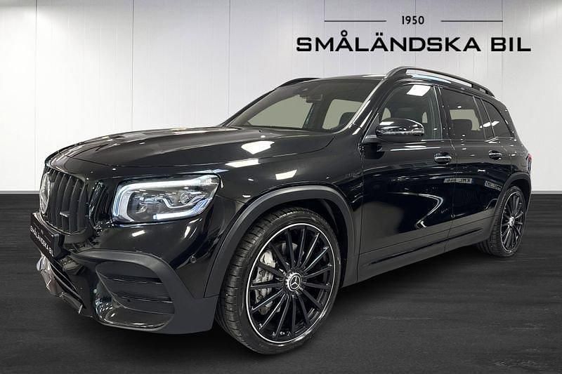 Svart Begagnad 2022 Mercedes GLB35 AMG SUV | 489 000 kr - Bild 1/4