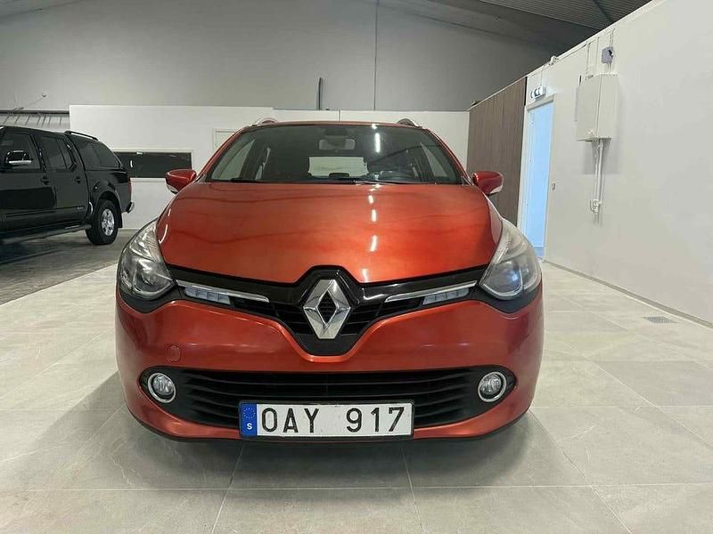 Begagnad Renault Clio IV 90 HK (66 kW) 2014 Röd