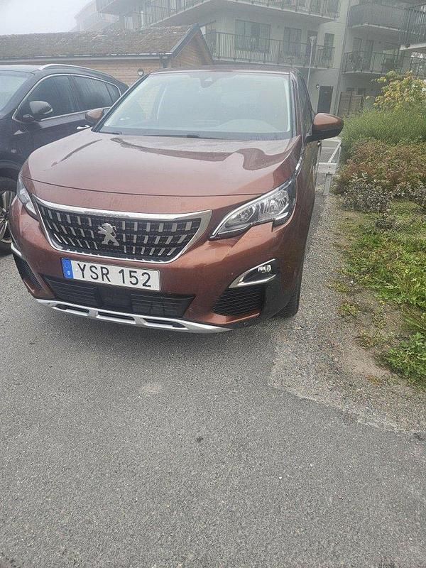 Begagnad 2017 Peugeot 3008 Allure SUV | 175 000 kr (Lite dyr) - Bild 1/1