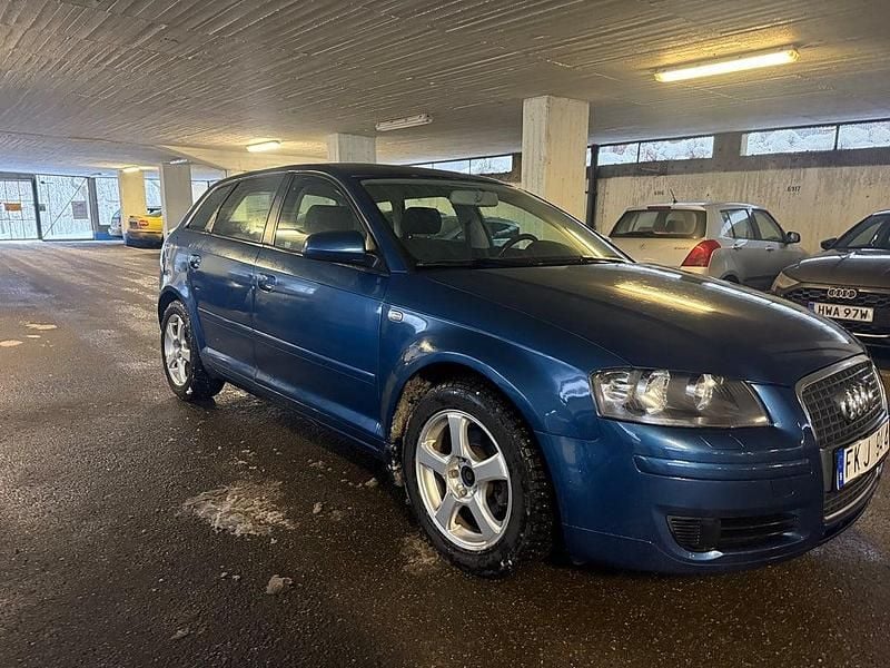 Blå Begagnad 2007 Audi A3 Sportback Attraction Halvkombi | 37 000 kr (Superpris) - Bild 1/4