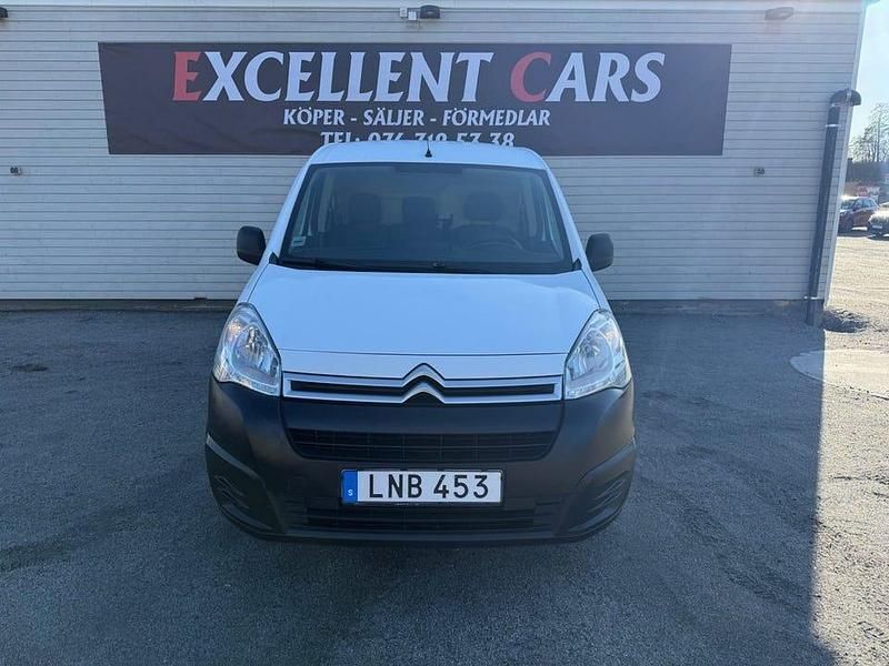 Begagnad Citroën Berlingo 75 HK (55 kW) 2016 Vit Minibuss