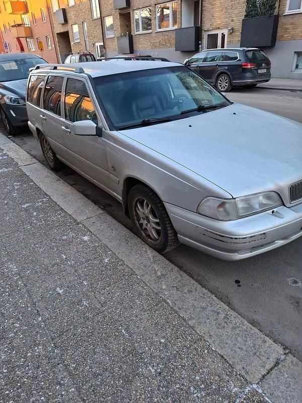 Begagnad Volvo V70 170 HK (125 kW) 2000 Kombi